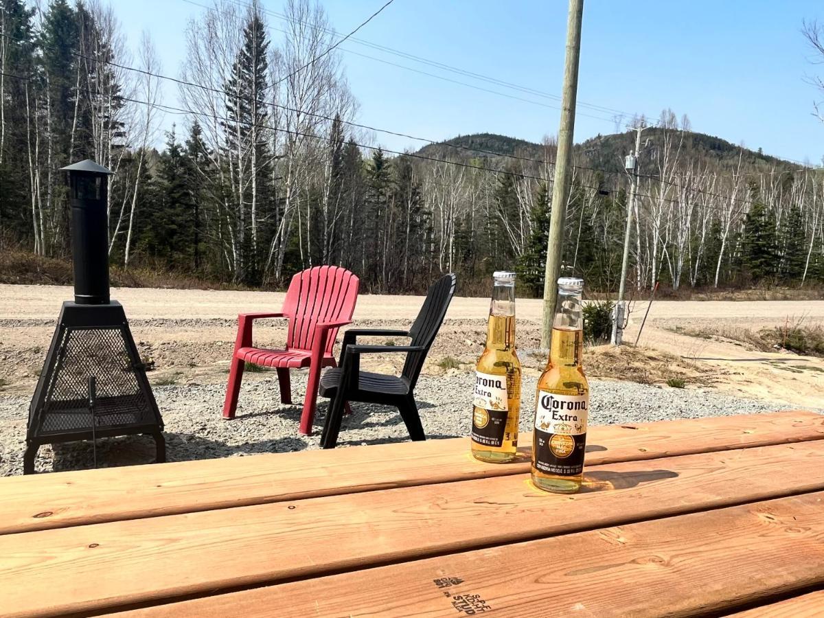Appartement Mont Edouard, Hebergement Paisible A La Montagne LʼAnse-Saint-Jean Esterno foto